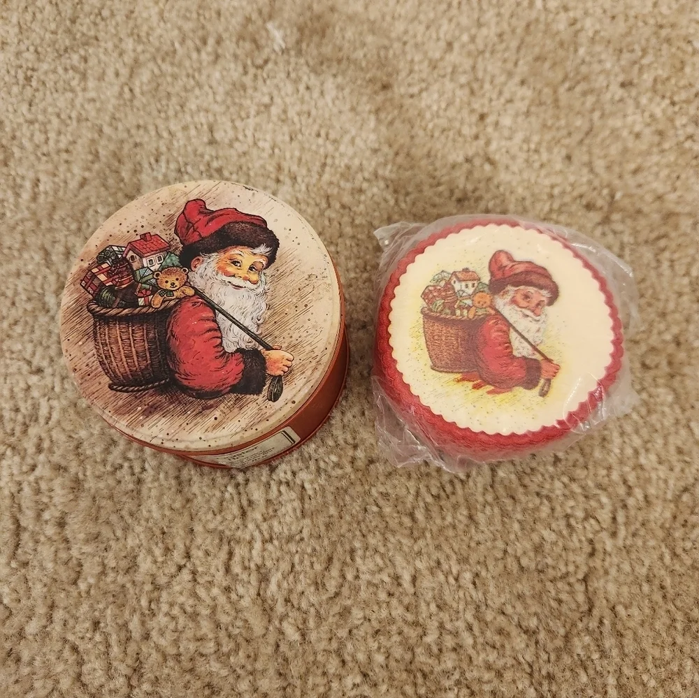 Vintage Potpourri Press 1986  SANTA CLAUS Tin‎ With Christmas Coasters